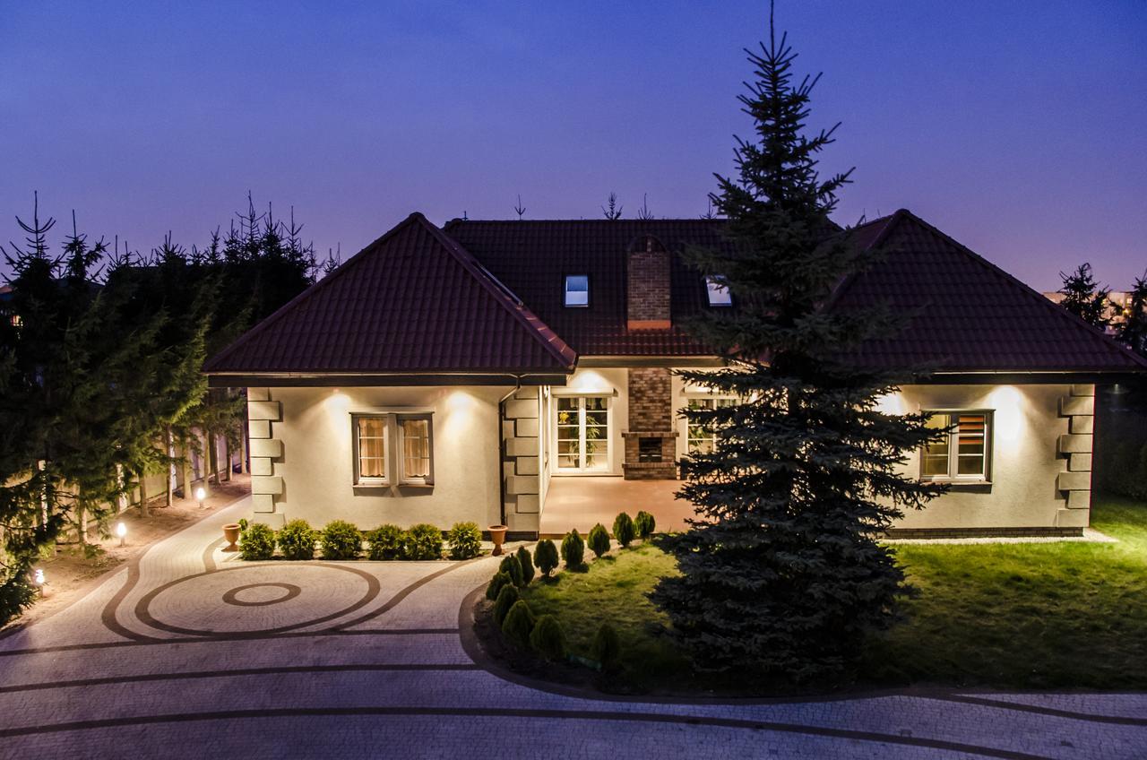 Villa Hof Luboń Eksteriør billede