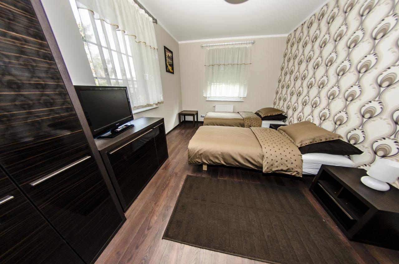 Villa Hof Luboń Eksteriør billede