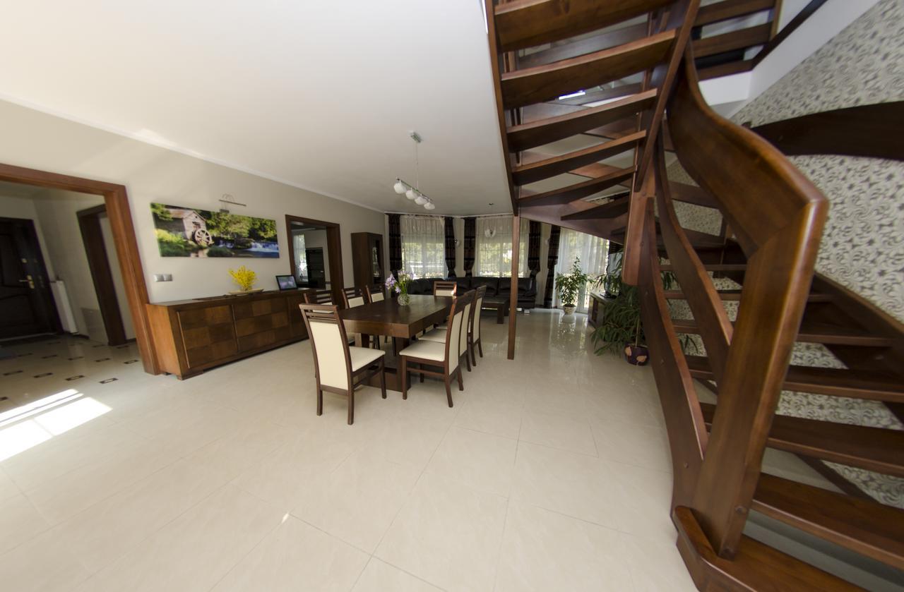 Villa Hof Luboń Eksteriør billede
